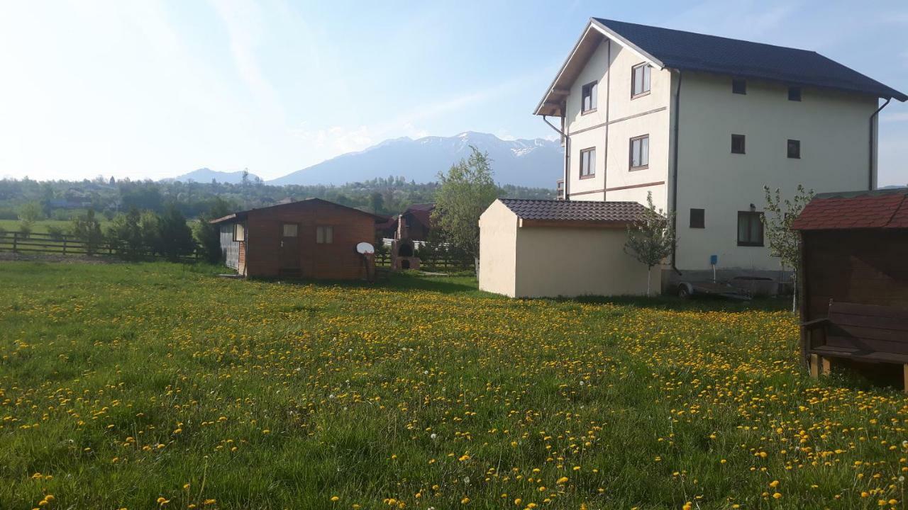 Bran White Clouds House And Chalet Exteriér fotografie
